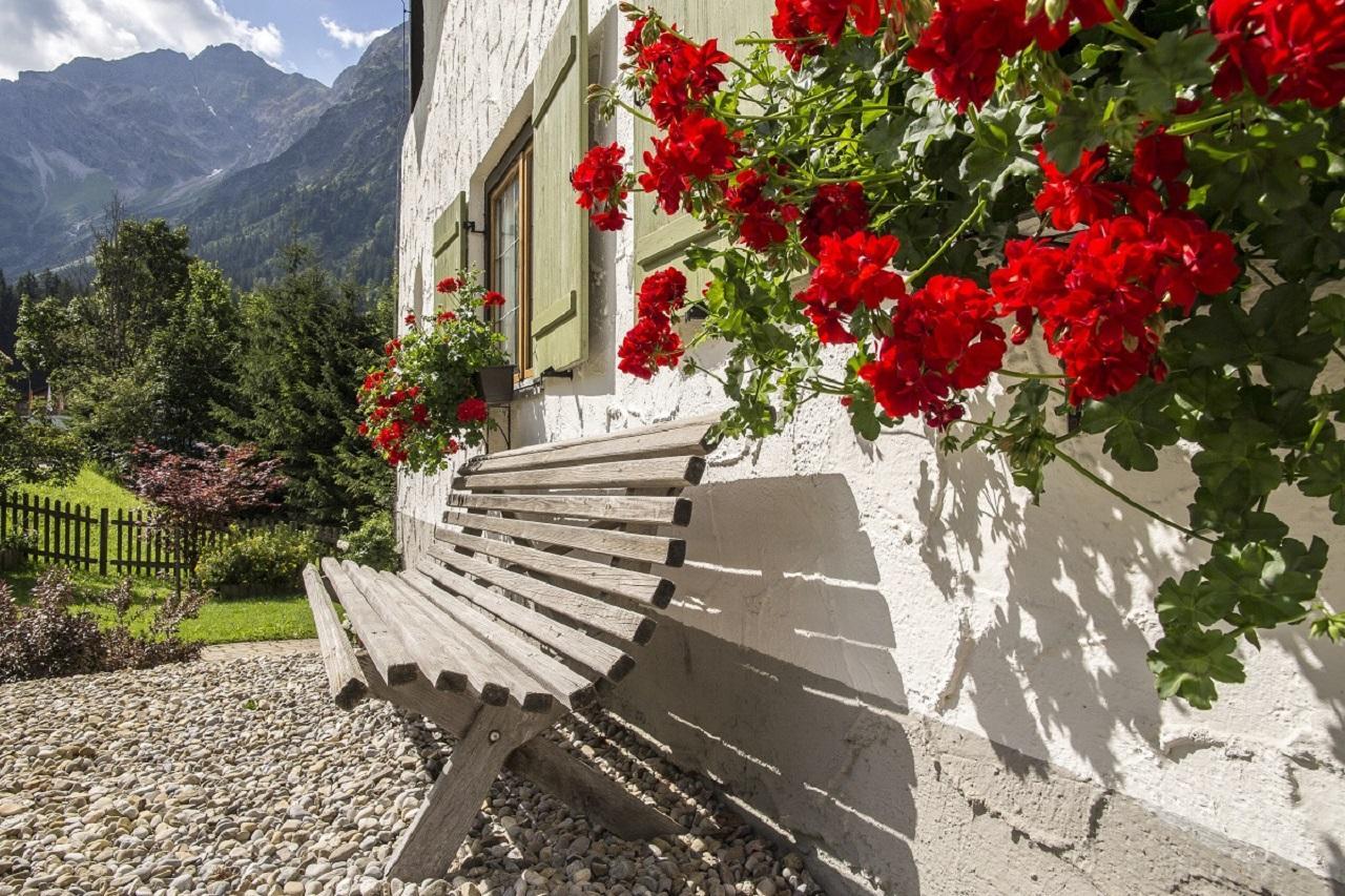 Gaestehaus Tannegg Mittelberg Exterior photo